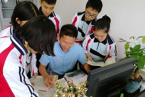 平乐中学群英荟 名优教师展播，打造高品质教育公共服务新高地